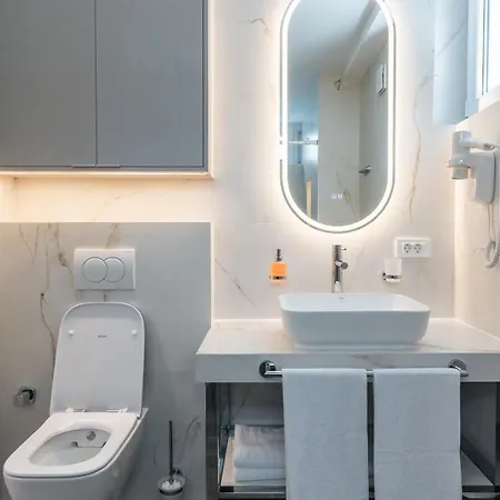 L A Urban Retreat By Ben&co Σαράγεβο