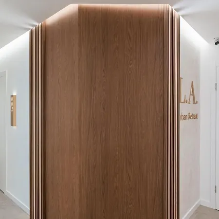 L A Urban Retreat By Ben&co Σαράγεβο